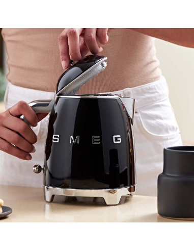 SMEG KLF05BLEU BOLLITORE MINI 0,8LT NERO