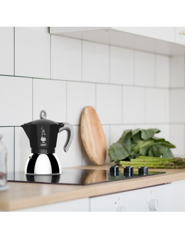 CAFFETTIERE: vendita online BIALETTI 0006934 MOKA INDUZIONE 4TZ NERA in offerta