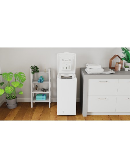 INDESIT BTWL60400IT LVB C/A C 6KG  1000G DISPLAY LED