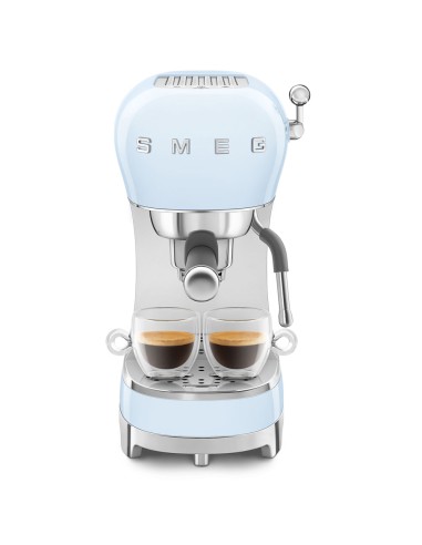 MACCHINE CAFFE' ESPRESSO: vendita online SMEG ECF02PBEU MACCHINA CAFFE' ESPRESSO AZZURRO in offerta