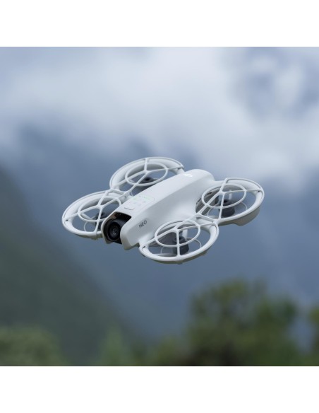 DJI NEO