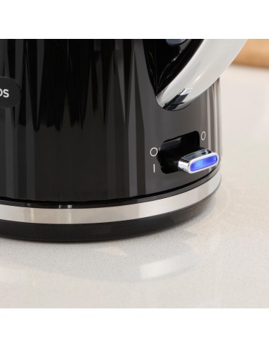 RUSSELL HOBBS 27361-70 BOLLITORE   2400 WATT 1,7LT NERO