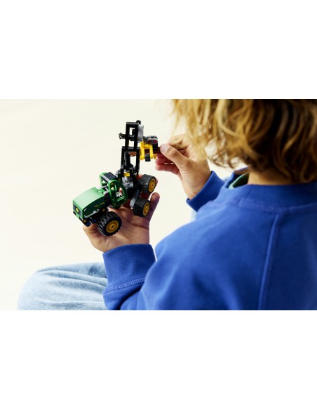 LEGO TECHNIC MIETITREBBIA GOMMATO JOHN DEERE 1470H
