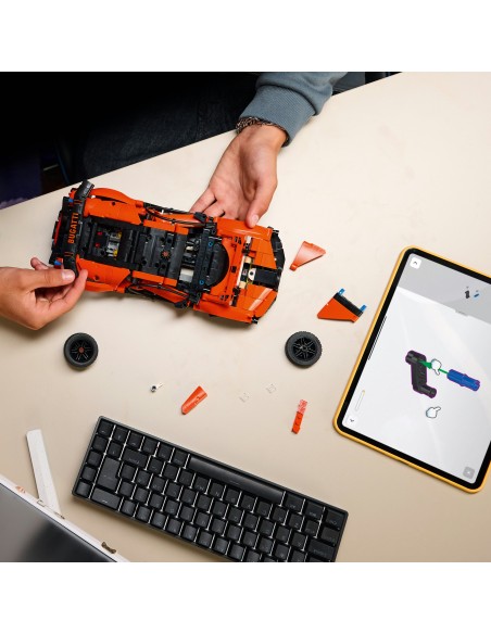 LEGO TECHNIC HYPER CAR BUGATTI CHIRON PUR SPORT