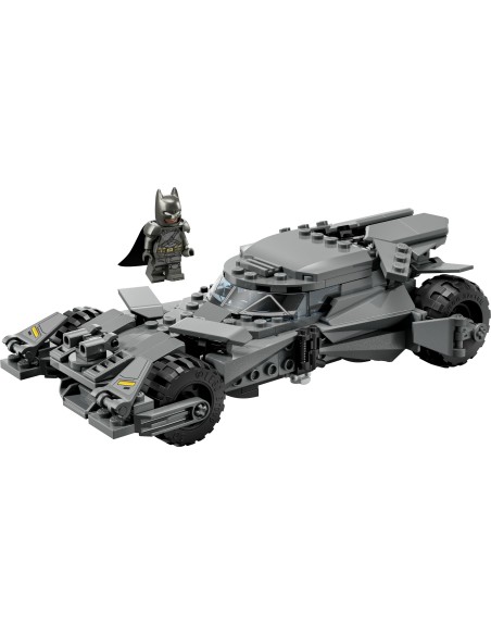 LEGO SUPER HEROES DC BATMAN V      SUPERMAN BATMOBILE