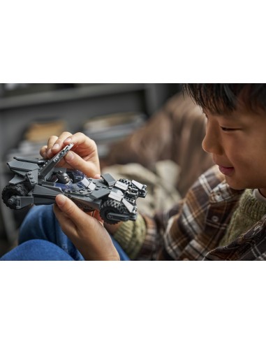 LEGO SUPER HEROES DC BATMAN V      SUPERMAN BATMOBILE