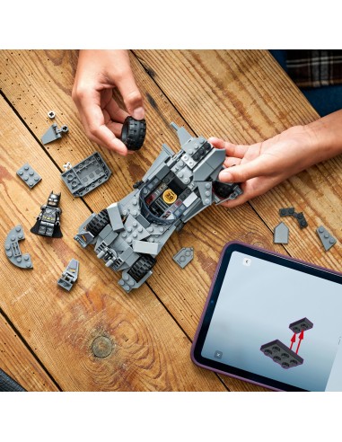 LEGO SUPER HEROES DC BATMAN V      SUPERMAN BATMOBILE