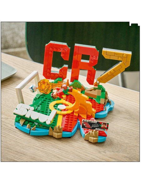 LEGO EDITIONS SPORTS 2026 RONALDO FIGURE