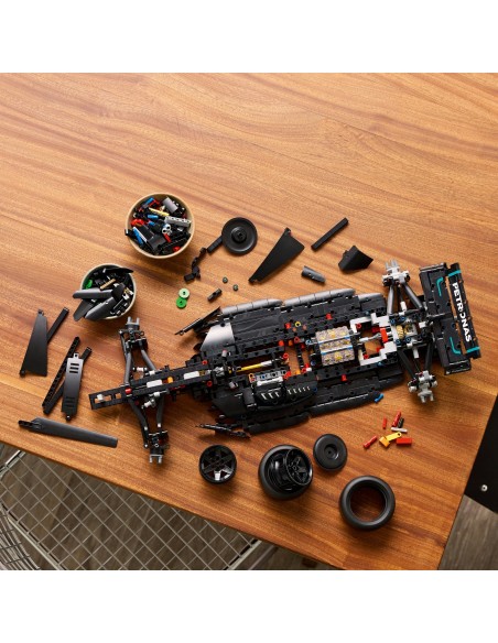 LEGO TECHNIC MERCEDES-AMG F1 W14 E PERFORMANCE