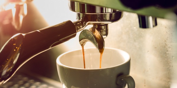 Meglio macchina per caffè manuale oppure automatica?