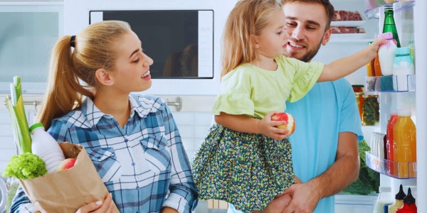 Perché un frigorifero a doppia porta è l'opzione perfetta per la tua famiglia