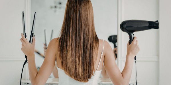 Capelli perfetti in 15 minuti: la routine mattutina per chi ha sempre fretta